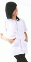 Coverguard munkaruha, gasztro ruha, Női köpeny (tunika) klasszikus hosszúujjú, galléros és egysoros gombolású fazon, két oldalzsebbel, 220 g/m2 100% pamut alapanyagból. 45880